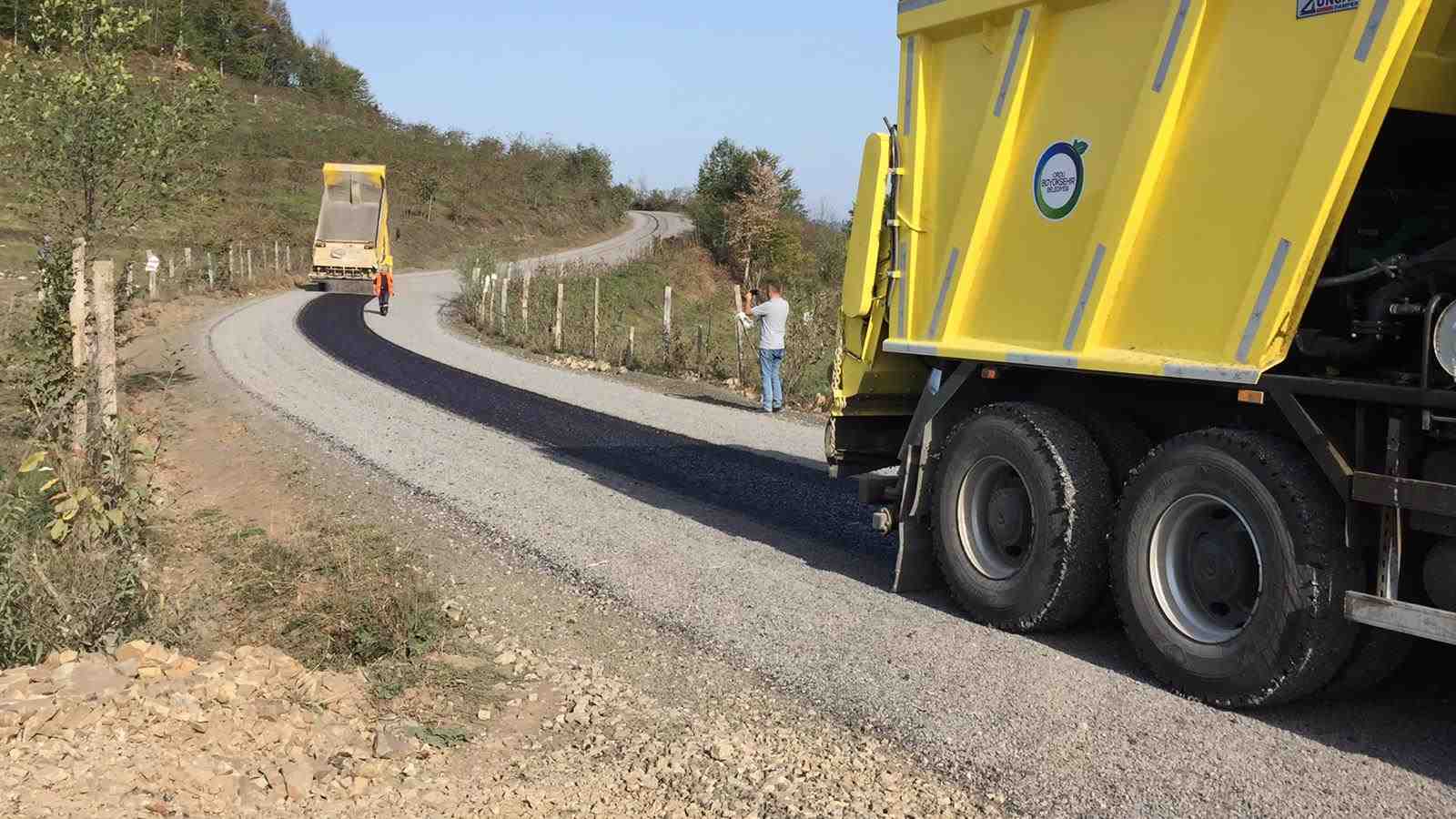 ASFALT ÇALIŞMALARI SAMSUN SINIRINA DAYANDI
